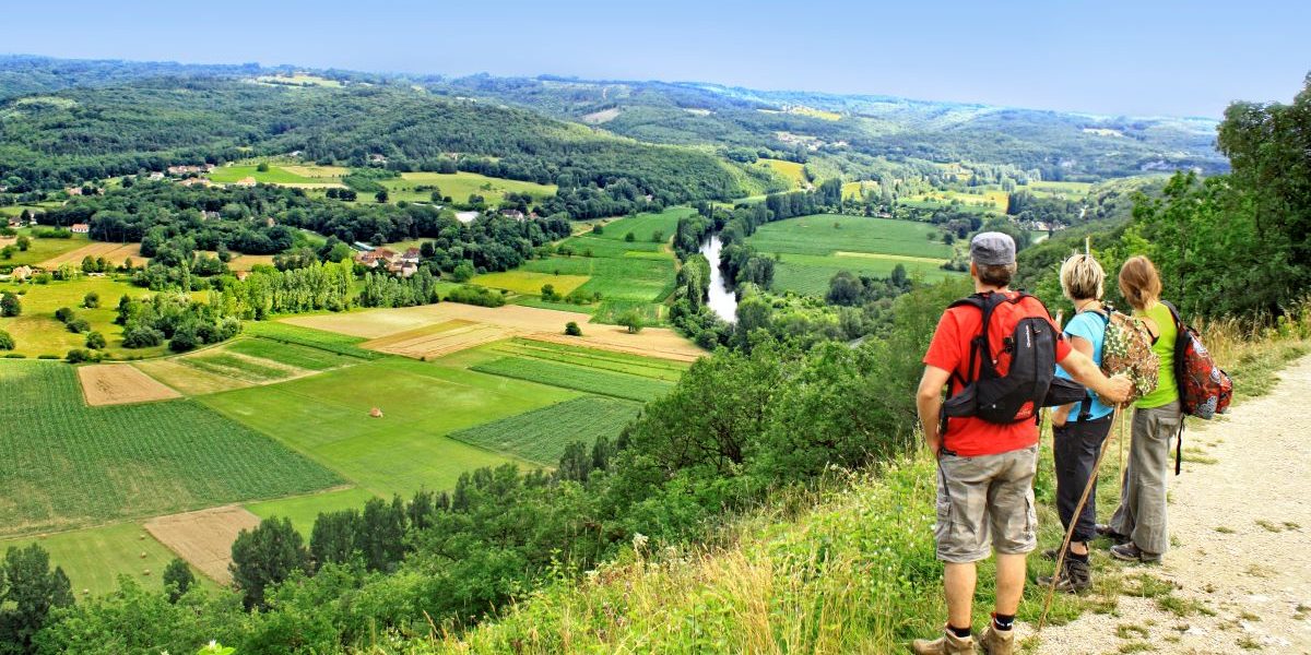 La Dordogne à Pied 40 Promenades Et Randonnées