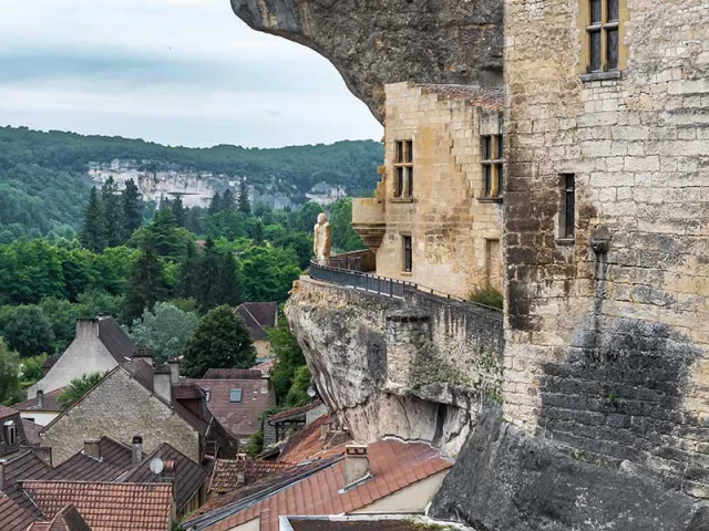 Sur les traces de la Préhistoire aux Eyzies, des sentiers pour