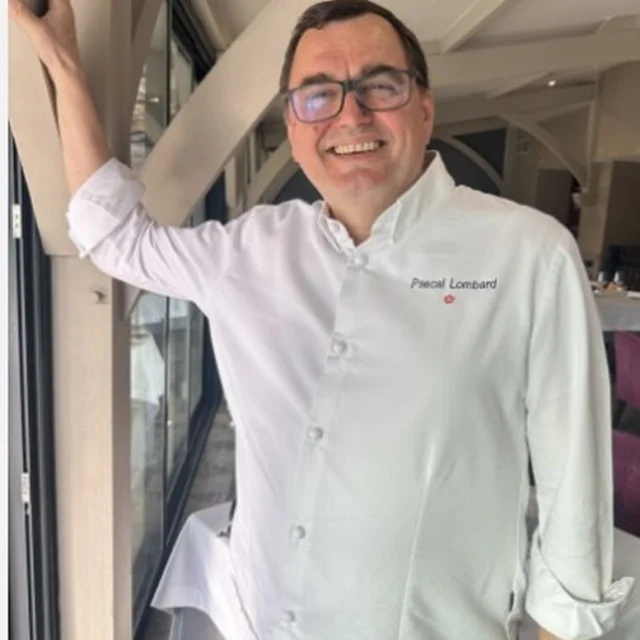 Restaurant Les Glycines Les Eyzies De Tayac Cp Gp